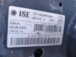 Mercedes Benz C-Class 204 (2007–2014) Eesmine alusraam A2126280457 - 4