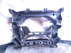 Mercedes Benz C-Class 204 (2007–2014) Eesmine alusraam A2126280457 - 5