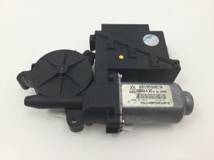 Volkswagen Polo IV (2001–2009) Front door window regulator motor 6Q1959802A - 3