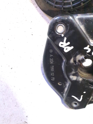 Mercedes Benz C-Class 204 (2007–2014) Esiamortisaatori ülemine tugi laagriga A2043201273 - 3