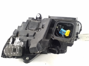 Mercedes Benz C-Class 205 (2014–2021) Scheinwerfer vorne A2059063204 - 4