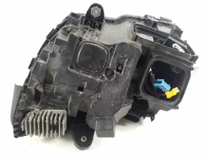 Mercedes Benz C-Class 205 (2014–2021) Scheinwerfer vorne A2059063204 - 6