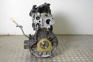 RENAULT Trafic III (2014–2022) Engine R9MD450 - 2