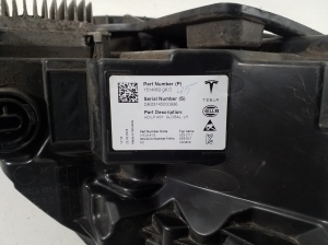 Tesla Model 3 3 (2016–2024) Scheinwerfer und seine Teile 151495200D - 4
