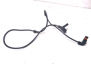Bremsbelagsensor vorne - A2045408605