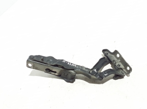 VOLVO S90 (2016–2026) Hood hinge 31424544 - 2