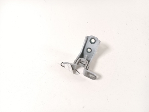   Front door top hinge  - 793202V000 