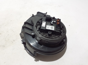 VOLVO S90 (2016–2026) Salongi puhuri mootor 31497372 - 2