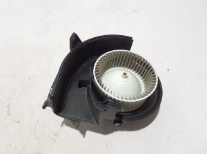 VOLVO S90 (2016–2026) Salongi puhuri mootor 31497372 - 3