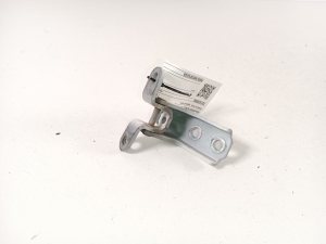   Front door lower hinge  - 793102V000 