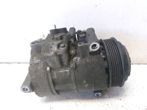Mercedes Benz C-Class 204 (2007–2014) Konditsioneeri kompressor A0022303111 - 2
