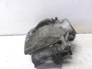 Mercedes Benz C-Class 204 (2007–2014) Eesmine pidurisadul B4345 - 3
