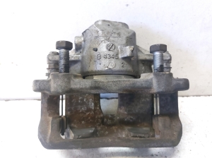 Mercedes Benz C-Class 204 (2007–2014) Eesmine pidurisadul B4345 - 5