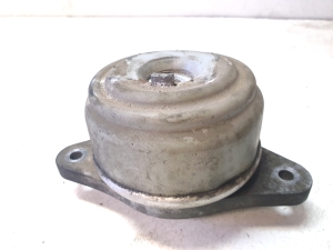 Mercedes Benz C-Class 204 (2007–2014) Mootoripadi A2042401517 - 2