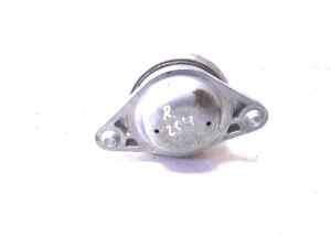 Mercedes Benz C-Class 204 (2007–2014) Mootoripadi A2042401517 - 2