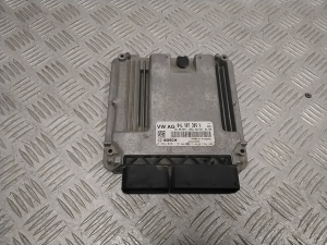 Engine control unit - 04L907309K