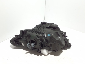 Polestar 2 II (2021–2026) Scheinwerfer vorne 32404655 - 2