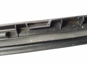 Mercedes Benz E-Class W212 (2009–2015) Zierleiste A-Säule außen A2126900982 - 4
