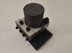 AUDI A4 B7 (2004–2008) ABS unit 8E0910517B018 - 3