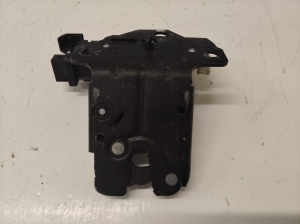 Trunk lid lock - 8P4827505