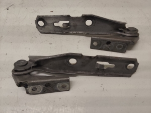 AUDI A4 B7 (2004–2008) Hood hinge 8E0823302 - 2
