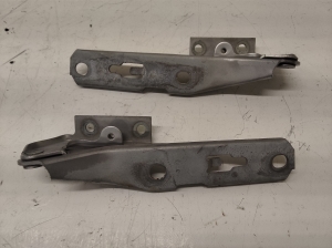 Hood hinge - 8E0823302
