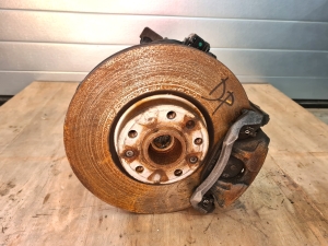 Front wheel hub - 9825606280