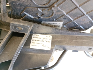 Jaguar XF (2008–2016) Front door lock 26412 - 4