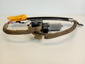 Jaguar XF (2008–2016) Rear fork windscreen lifter 8X23F27000 - 3