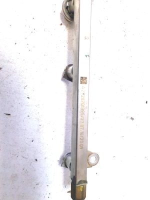 Mercedes Benz C-Class 204 (2007–2014) Common Rail Kraftstoffleitung A2720701395 - 2