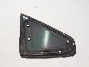 VOLVO S90 (2016–2026) Rear quarter glass 31385505 - 2