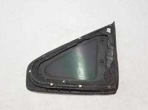 VOLVO S90 (2016–2026) Rear quarter glass 31385504 - 2