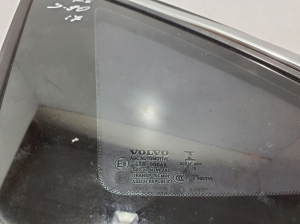 VOLVO S90 (2016–2026) Rear quarter glass 31385504 - 3