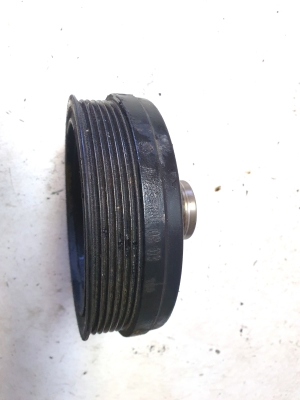 Mercedes Benz C-Class 204 (2007–2014) Crankshaft pulley A2720300903 - 4