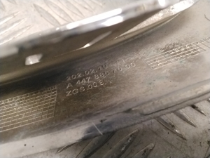 Mercedes Benz V-Class 447 (2014–2026) Front bumper lower grille molding A4478857000 - 3