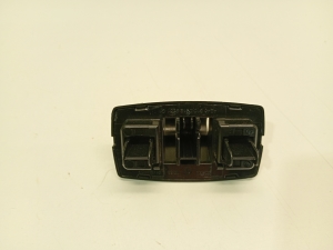Mercedes Benz A-Class 176 (2012–2018) Veel üks katuse detail A2468100012 - 4
