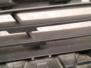 Peugeot 208 (2019–2026) Front bumper lower grille 9823209880 - 5