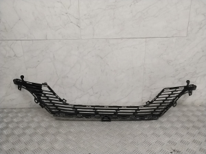 Front bumper lower grille - 9823209880
