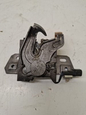 Hood latch - 30716530