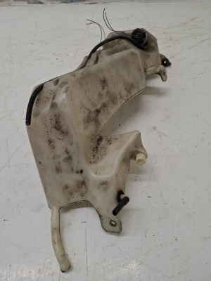 AUDI A4 B6 (2000–2005) Front washer fluid reservoir 8E0955453 - 4