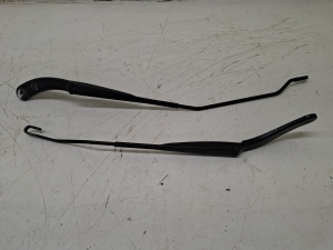 Windshield wiper arm - 8200036914