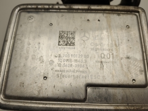 Mercedes Benz C-Class 205 (2014–2021) ABS plokk A2059012900 - 4