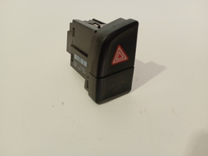 AUDI Q5 (2008–2017) Hazard light switch 8R2941509 - 3