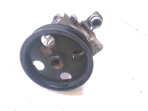 Mercedes Benz C-Class 204 (2007–2014) Servopumpe - 3