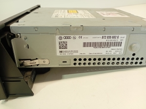 AUDI Q5 (2008–2017) Changeur CD 8T2035652 - 4