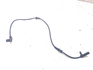 ABS-Sensor vorne - A2045400117