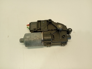 Schiebedachmotor - 8R0959591