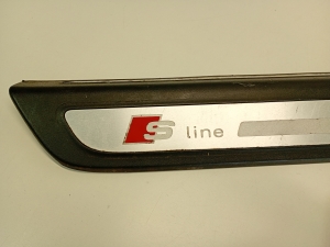 AUDI Q5 (2008–2017) Inner sill trim 8R0853374 - 3