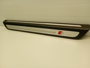 AUDI Q5 (2008–2017) Inner sill trim 8R0853373 - 2
