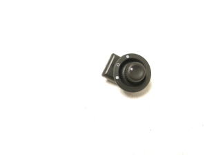 Dacia Duster (2017–2024) Mirror control switch 255704649R - 5